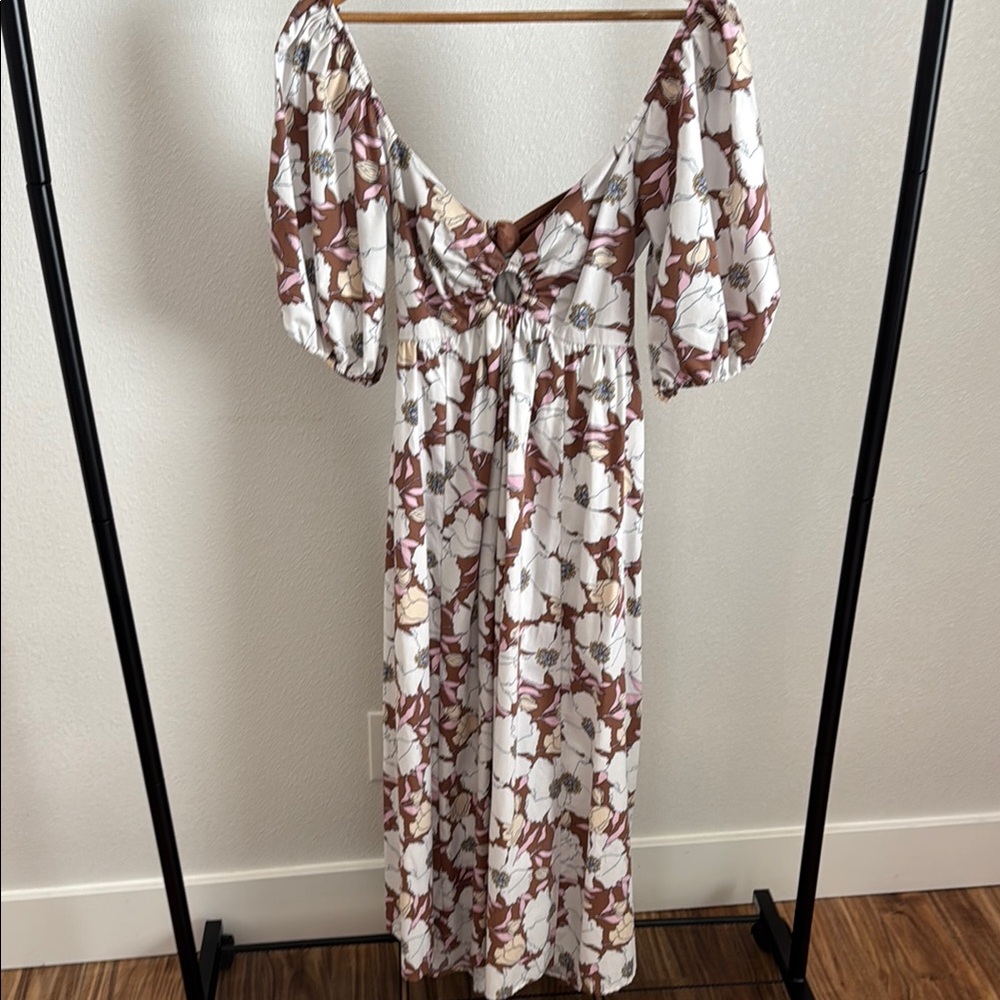 Floral Puff-Sleeve Midi Dress in White and Brown